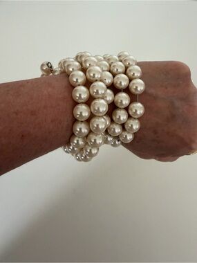 Ivory Faux Pearl Wide Stretch Bracelet Costume Jewelry